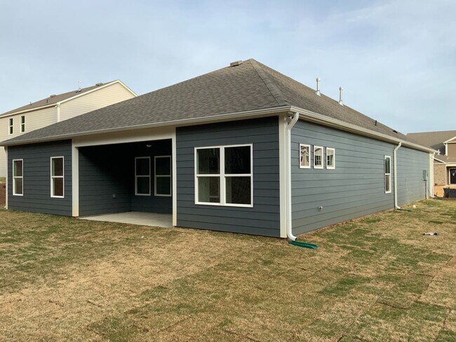 Foto del edificio - Coming Soon.   Springville’s Archers Cove 4BR /3BA/ 3 car garage 1 level