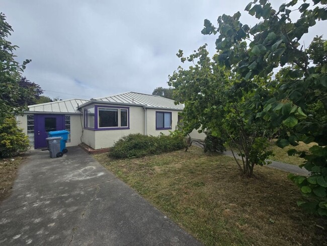 Foto del edificio - 4BD/2BA Eureka home close to schools, medical services