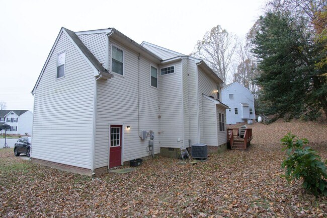 Building Photo - Chesterfield County 5 Bedrooms 2.5 Baths