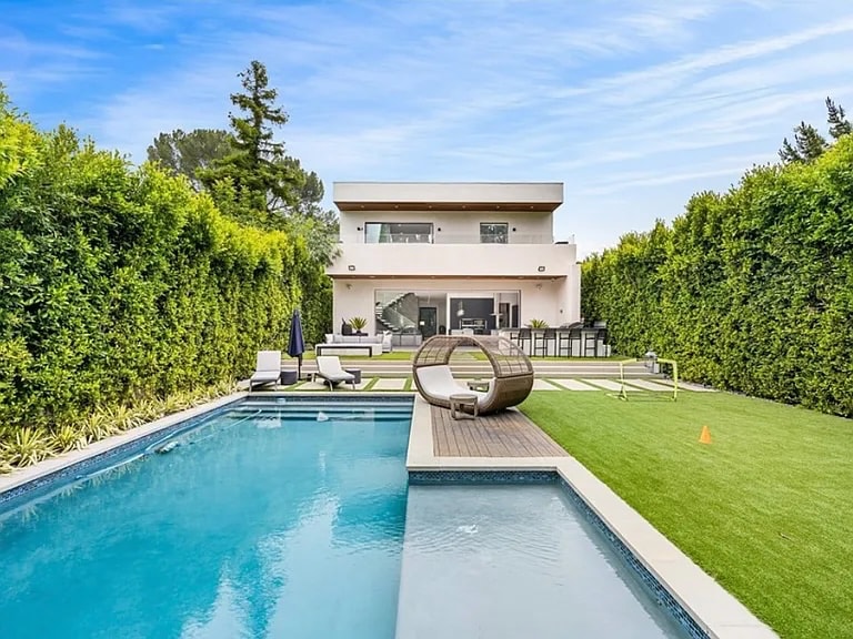 Foto del edificio - 15231 Greenleaf St