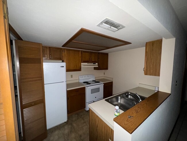 Building Photo - 809 SW 55th Terrace