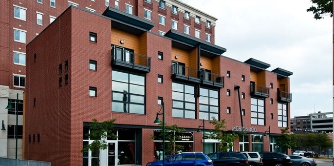 Foto del edificio - Avenue on College