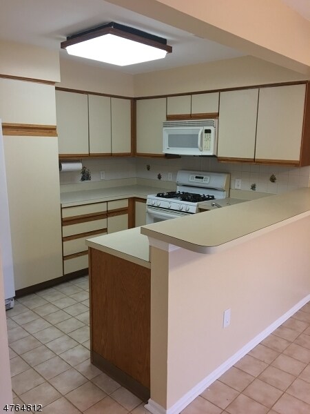 Building Photo - 202 Westchester Ct