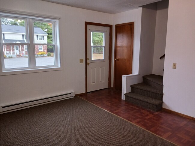 Sala de estar - 8 Adirondack Rd