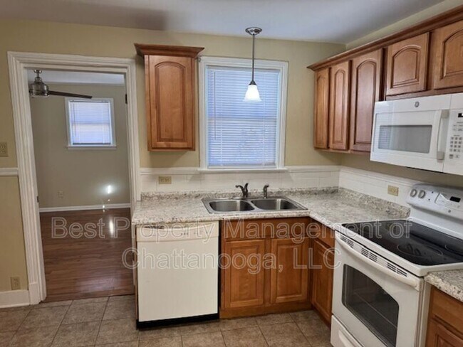 Foto del edificio - 5425 Marion Ave