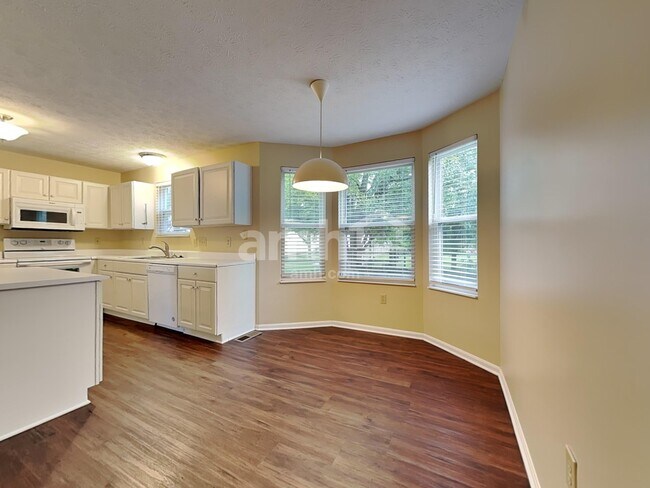 Foto del edificio - 748 Jewelweed Ct
