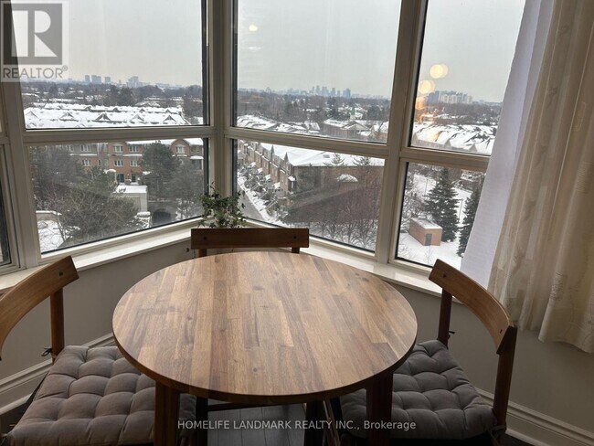 Photo du bâtiment - 10 Northtown Way