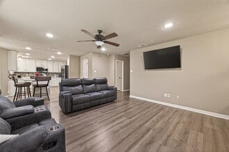 Building Photo - 12110 Essenbruk Dr