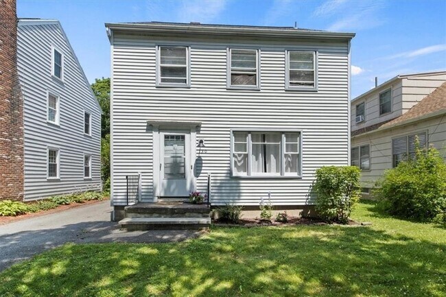 Foto del edificio - 130 Raleigh St