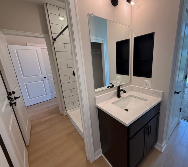 Building Photo - BRAND NEW BUILD- 5 BEDROOMS + 5.5 BATHS + ...