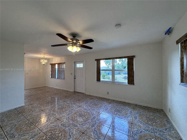 Building Photo - 3060 NW 6th Ct
