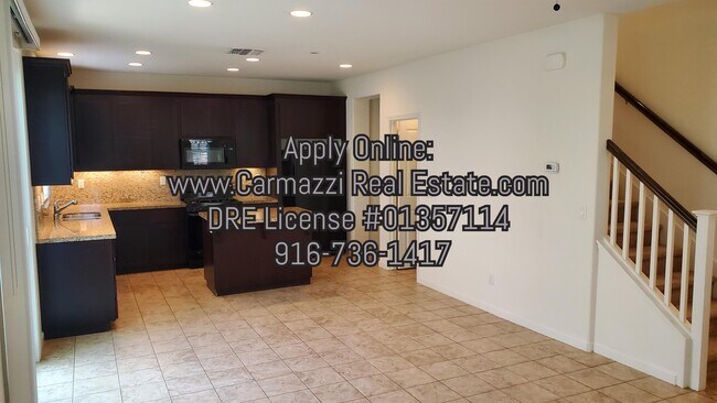 Building Photo - 256 Barnhill Dr