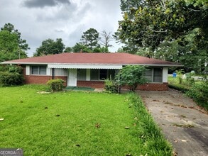 Building Photo - 4499 Childress St