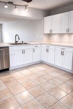 Building Photo - 7795 SW 102nd Ln