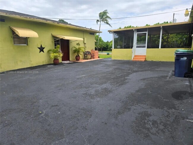 Foto del edificio - 12401 SW 47th St