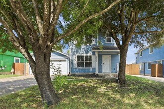 Building Photo - 13132 Briarcreek Loop