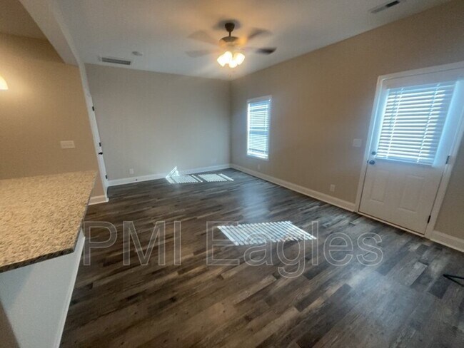 Building Photo - 384 Fallow Cir