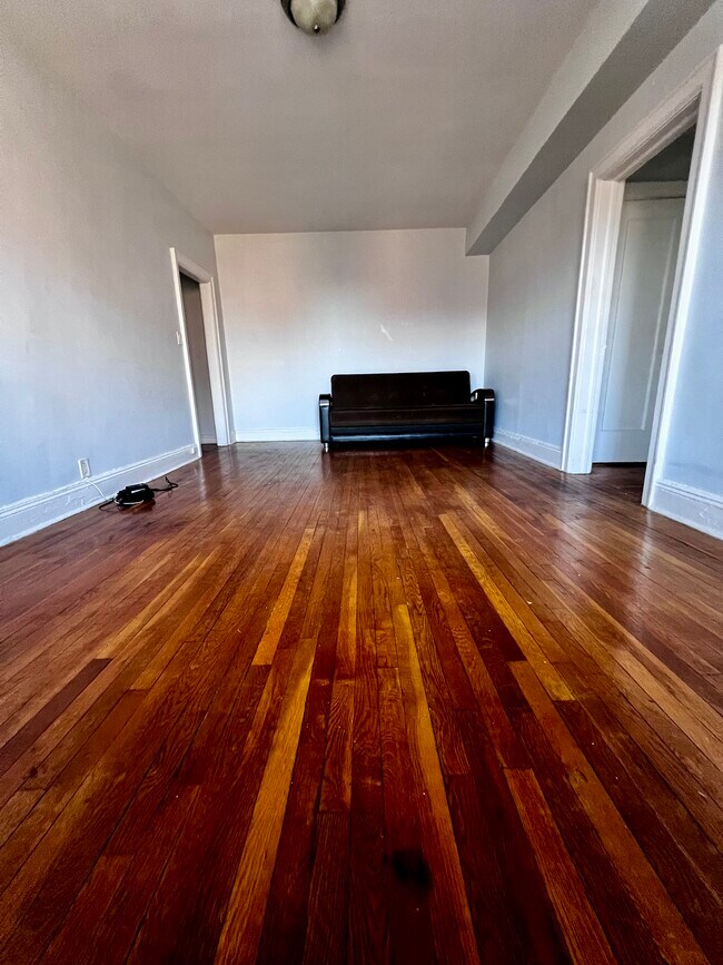 Foto del edificio - 531 E Lincoln Ave