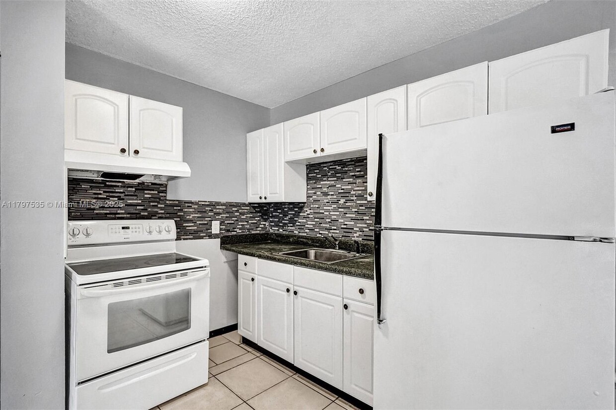 Primary Photo - 5316 NW 24th Ct