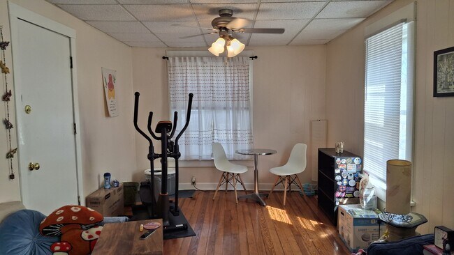 Foto del edificio - 1339 Vermont St