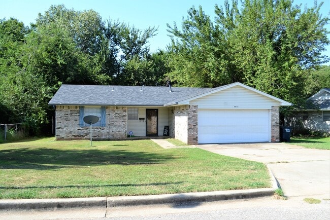 Building Photo - 3 Bedroom 2 Bath Home in Shawnee