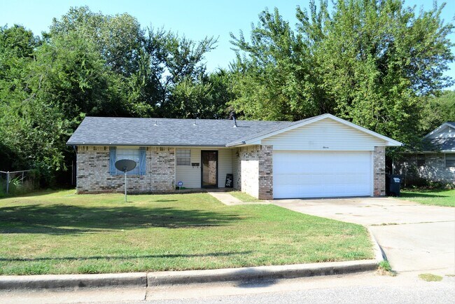 Foto del edificio - 3 Bedroom 2 Bath Home in Shawnee