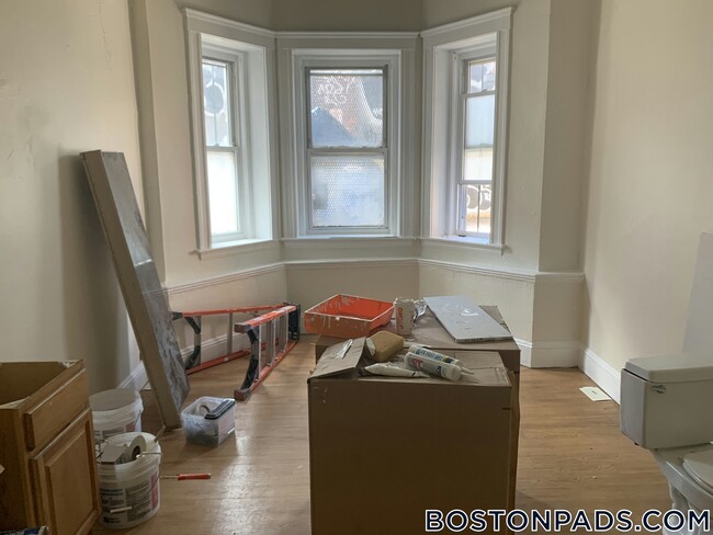 Building Photo - 1179 Boylston St