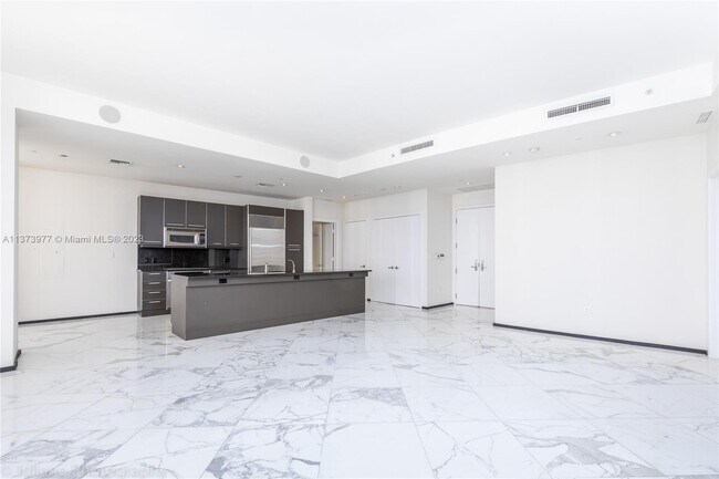 Foto del edificio - 901 Brickell Key Blvd