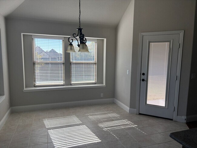 Foto del edificio - Beautiful 3/2/2 Minutes from Sherman's Town Center!