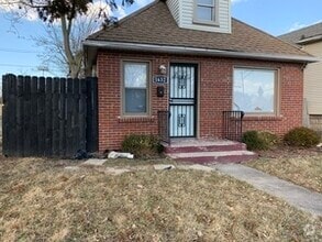 Building Photo - 1632 W Waseca Pl