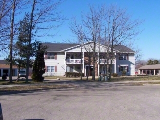 Primary Photo - 320 Oxford Ct