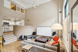 Building Photo - 518 Gregory Ave