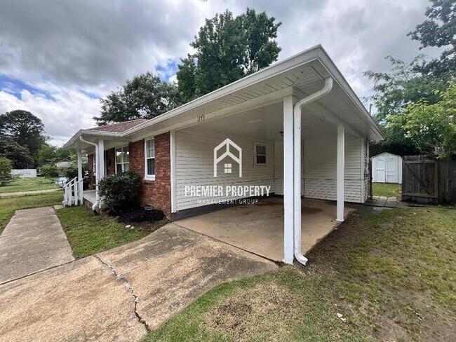 Foto del edificio - 1773 Dearing Rd