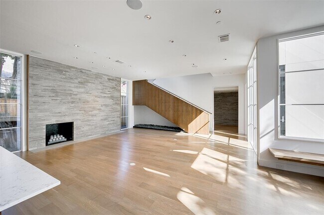 Foto del edificio - 3816 Hanover St
