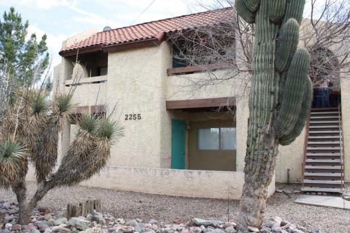 Primary Photo - 2255 E Cactus Rd