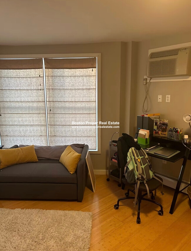 Foto del edificio - 461 Park Dr