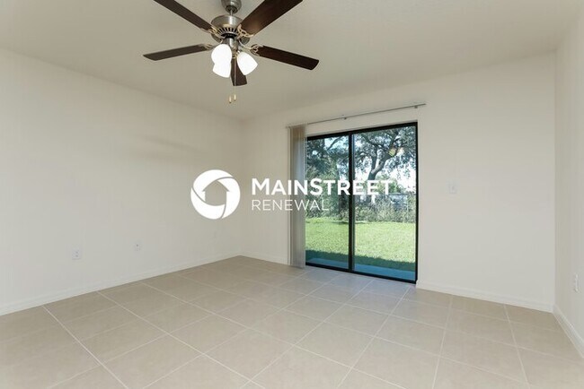 Foto del edificio - 3 Bedroom Pet-Friendly Home in Leesburg, FL with Main Street Renewal