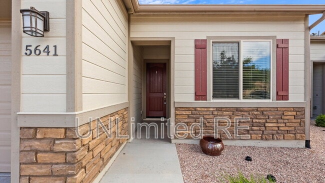 Building Photo - 5641 N Teaberry Ln
