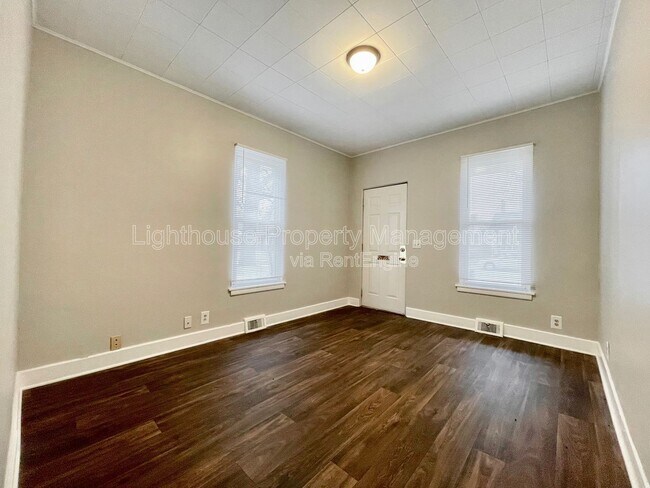 Foto del edificio - 1633 Peck St