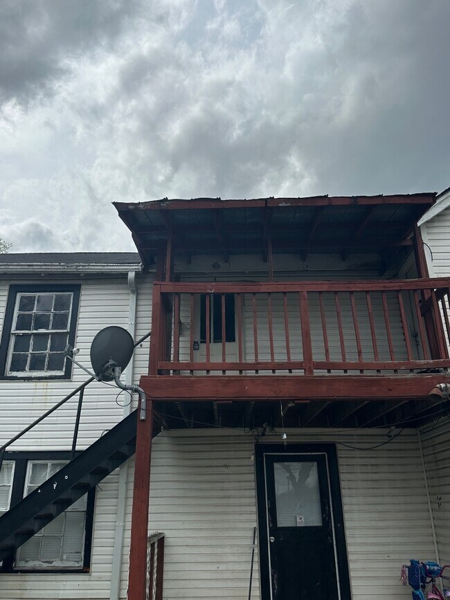 Foto del edificio - 215 Adams St