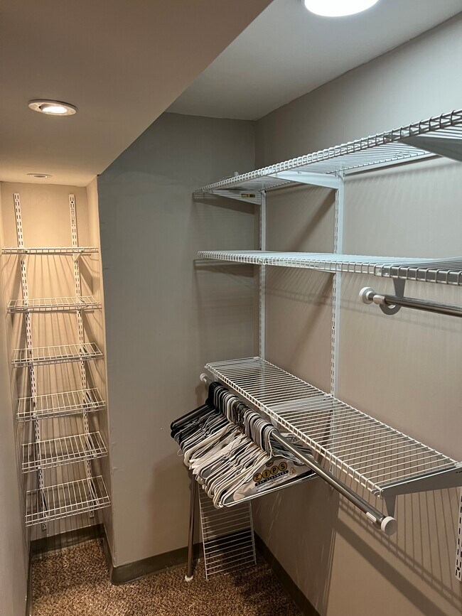 Foto del edificio - 3701 Crystal Ln