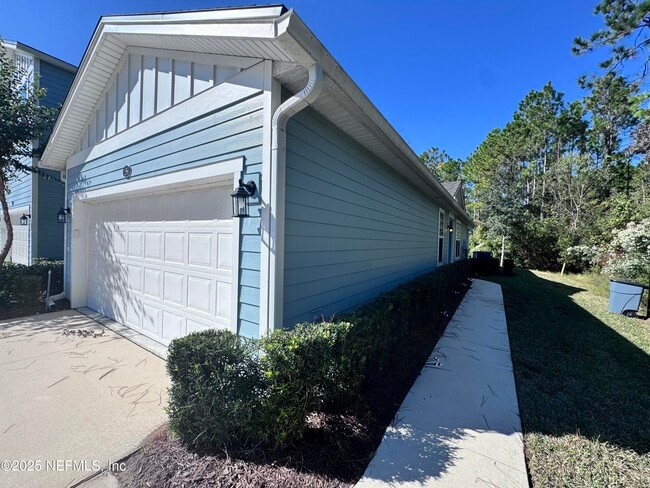 Building Photo - 156 Charlie Way