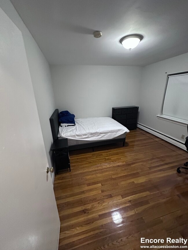 Building Photo - 67 Chiswick Rd