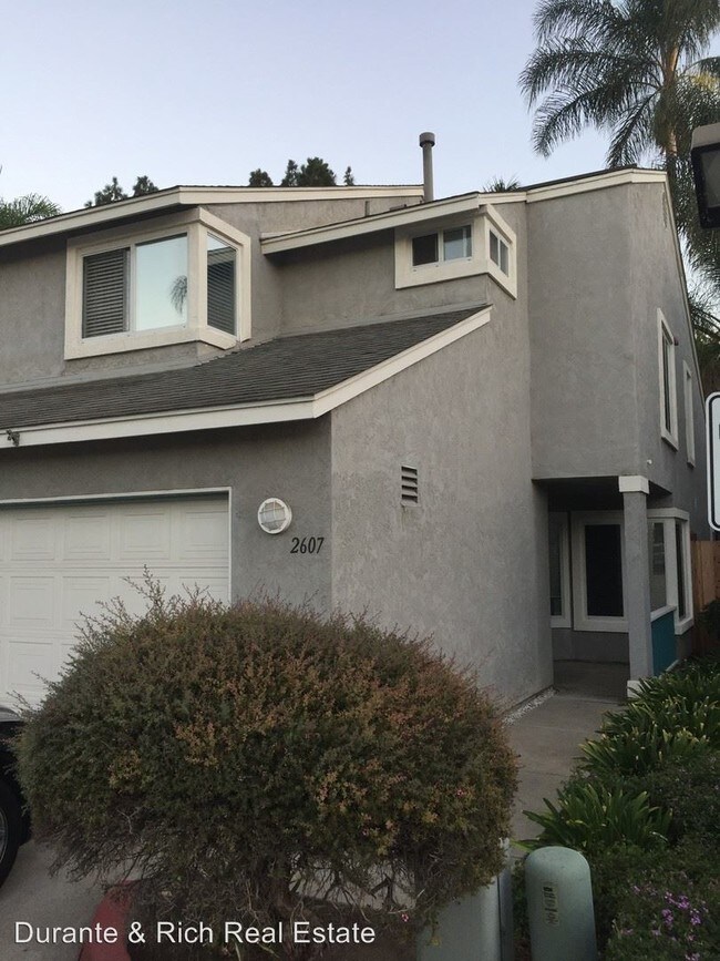 Building Photo - 2 br, 2.5 bath House - 2607 Valencia Canyon