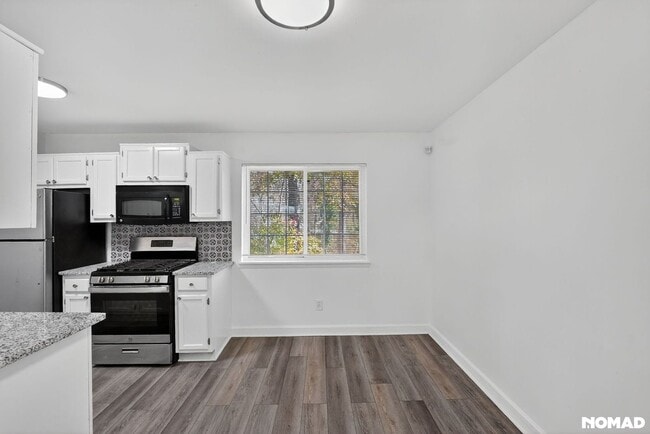 Foto del edificio - 405 Fairburn Rd SW