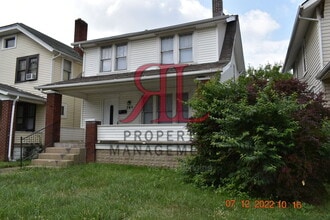 Building Photo - 765 E Deshler Ave