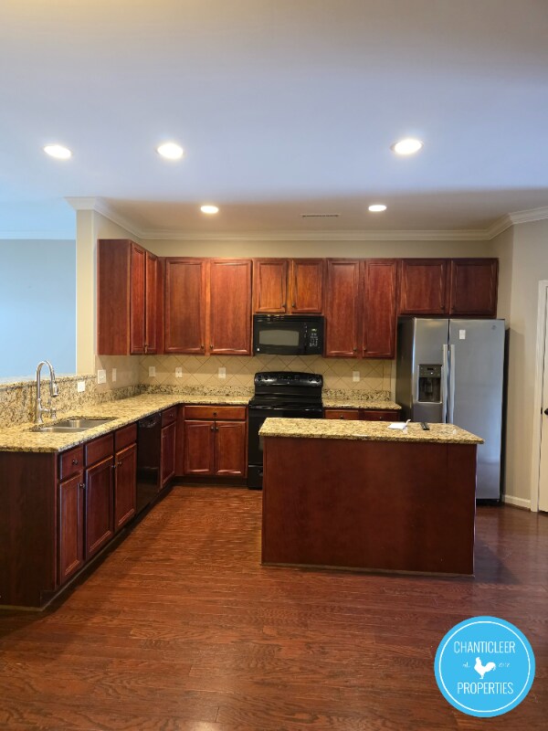 Foto del edificio - 210 Leighann Ridge Ln