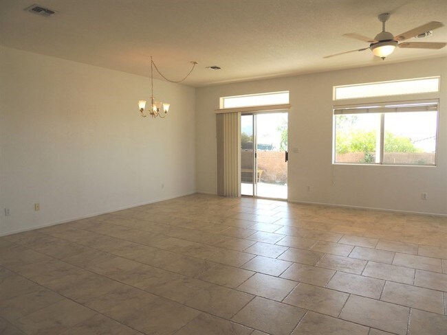 Building Photo - 3390 Pheasant Canyon Way