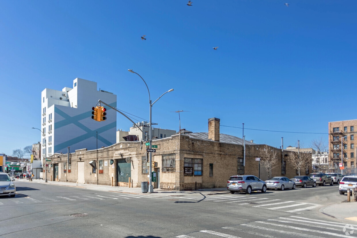 Foto del edificio - 543 E 181st St