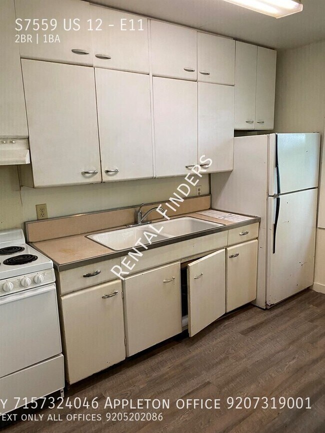 Building Photo - S7559 US-12
